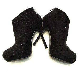 Forever 21 Black Studded Booties